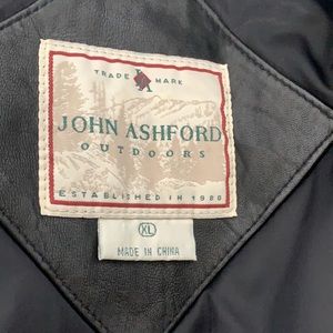 Great condition leather jacket.